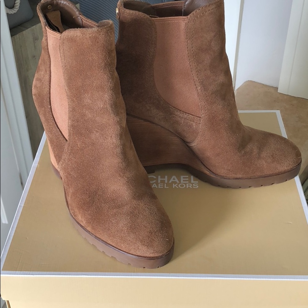MICHAEL Michael Kors Thea wedge boot